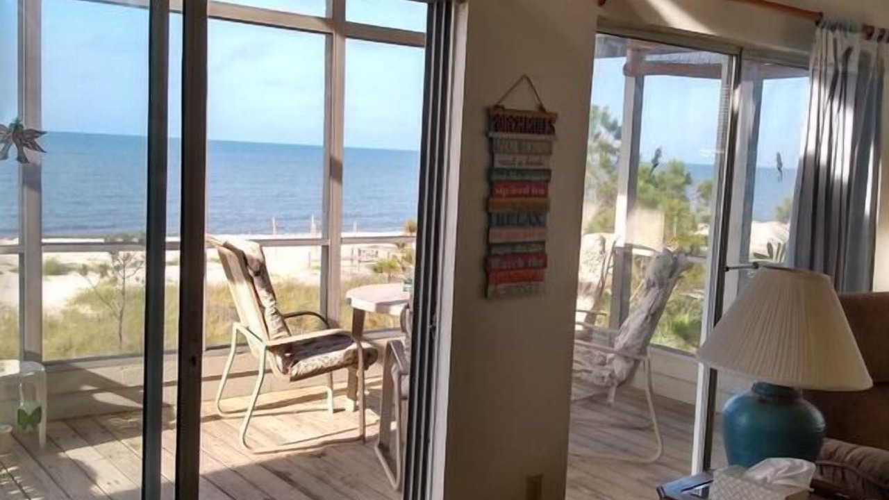 Photo of Livingroom in Alligator Point