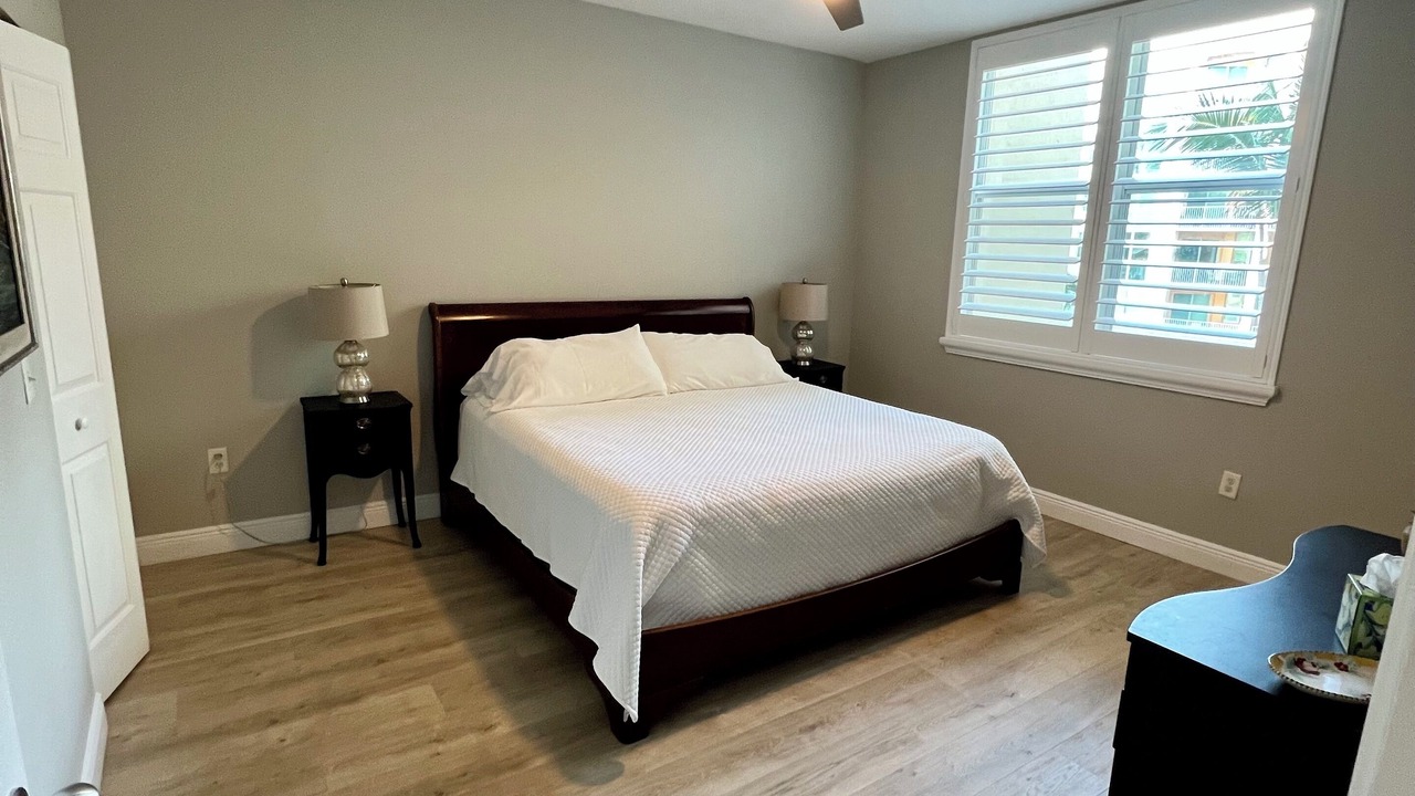 Photo of Bedroom in East Ocean Ave