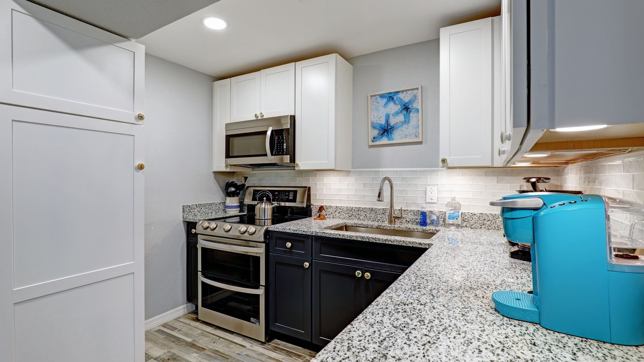 Photo of Kitchen in Mid Island