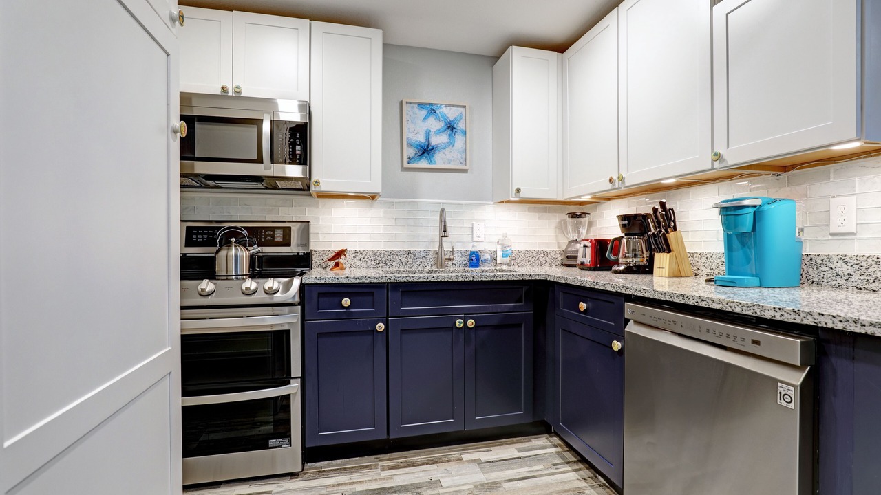Photo of Kitchen in Mid Island