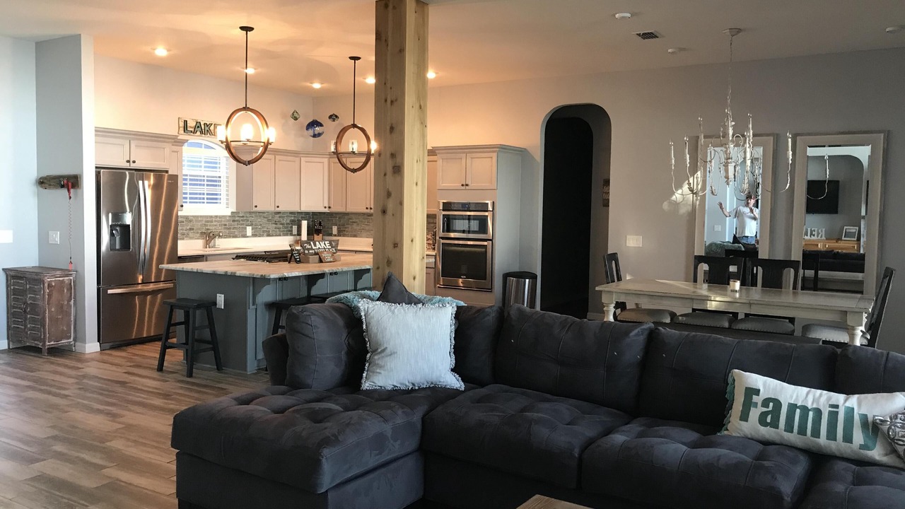 Photo of Livingroom in Candler