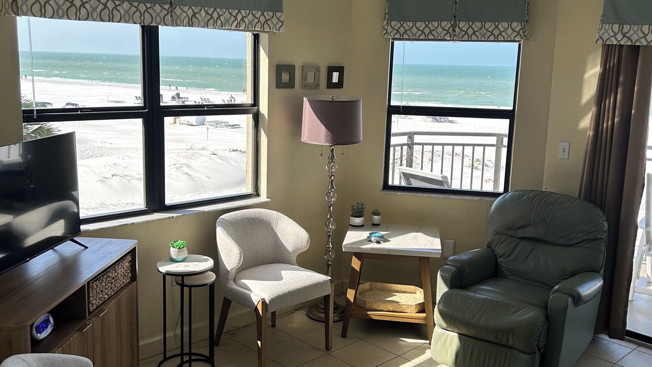 Photo of Livingroom in Belle Vista