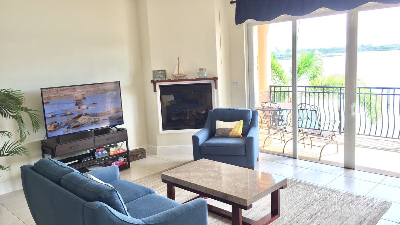 Photo of Livingroom in Redington Shores