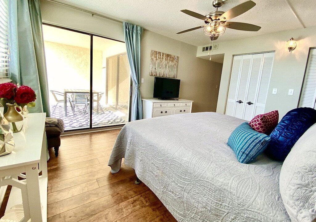 Photo of Bedroom in Crescent Beach