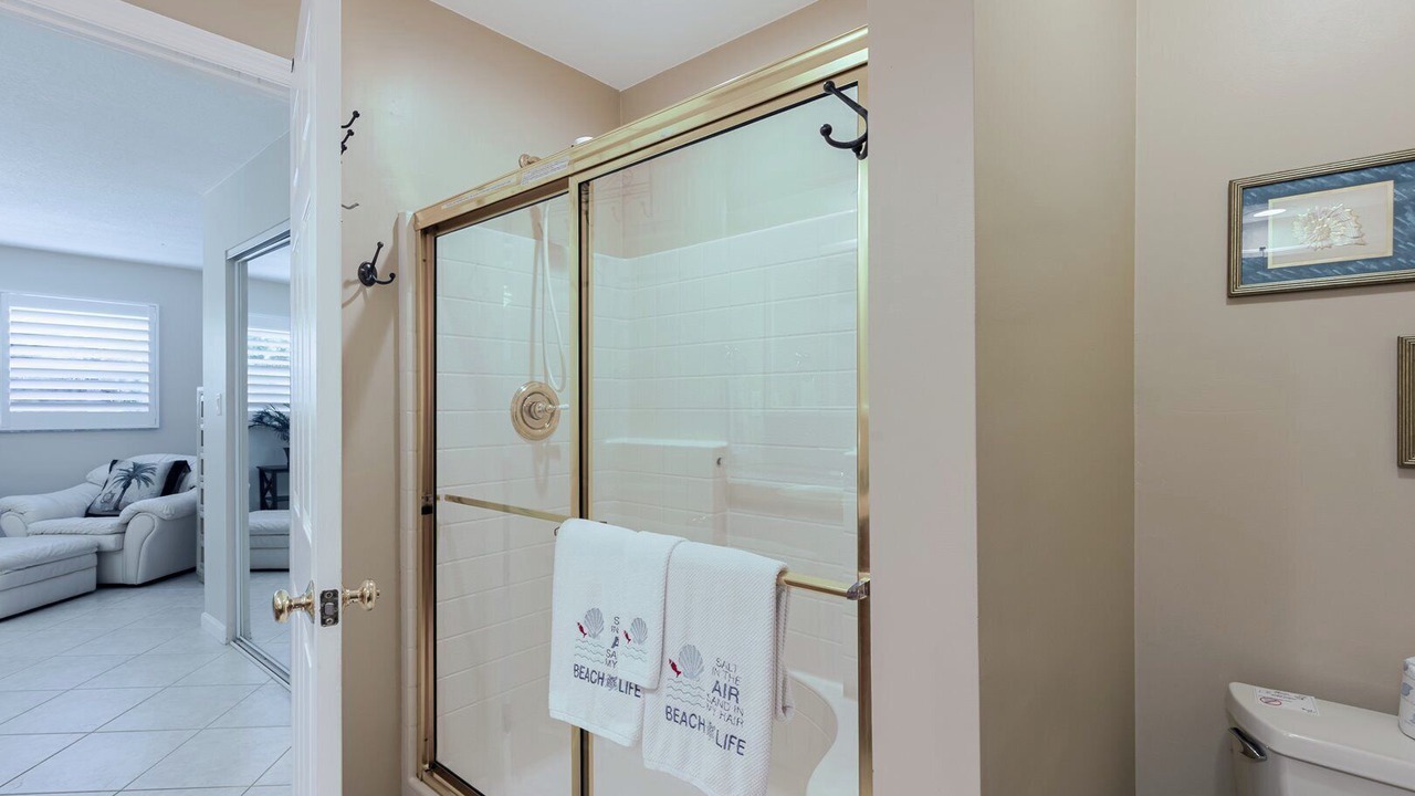 Photo of Bathroom in Key Colony Beach