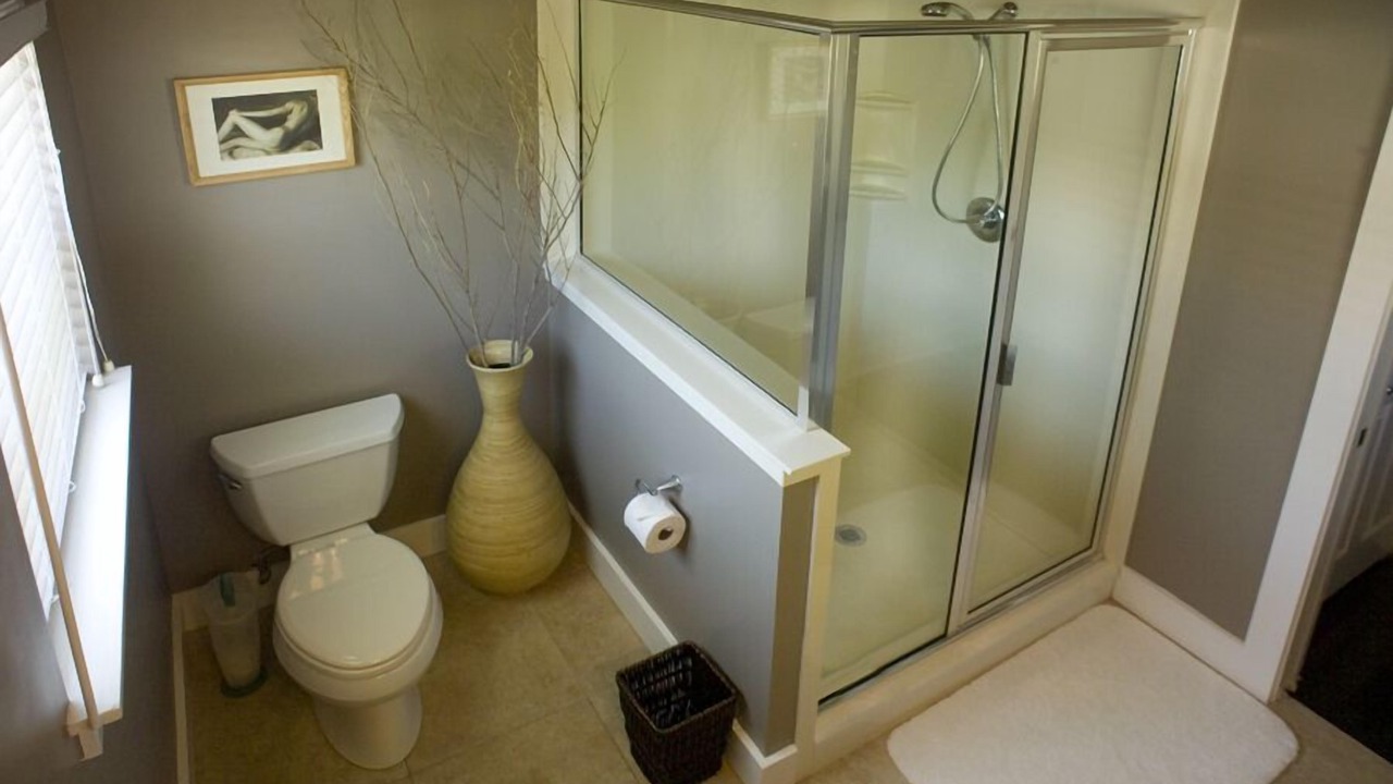 Photo of Bathroom in Sugarwood Beach