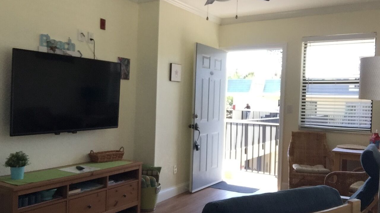 Photo of Livingroom in Redington Beach