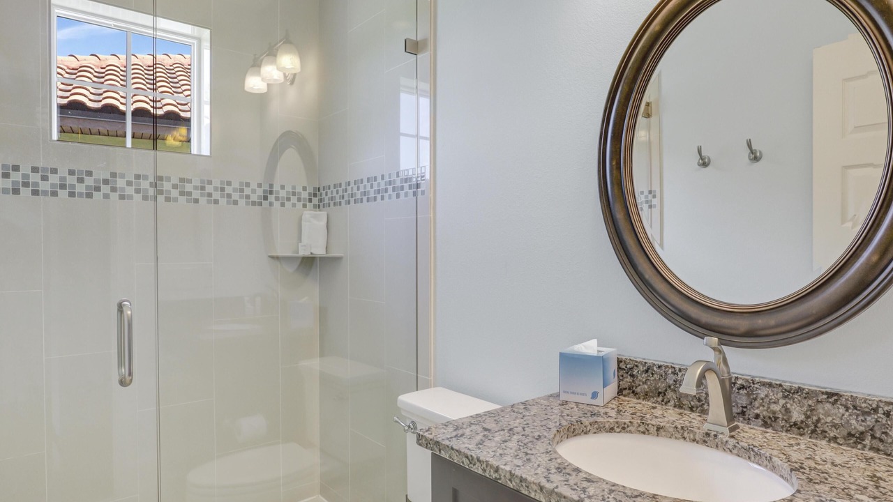 Photo of Bathroom in Villa Lago