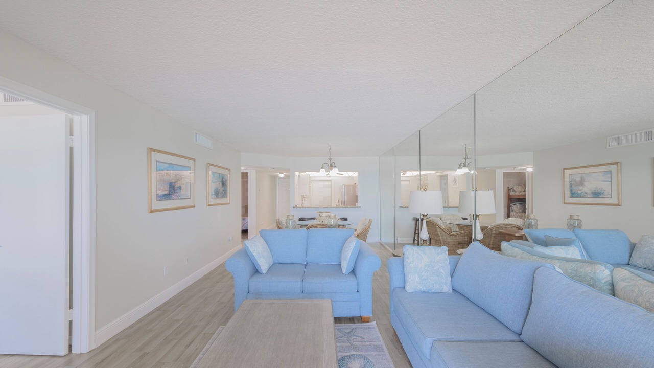 Photo of Livingroom in Fort Pierce Shores