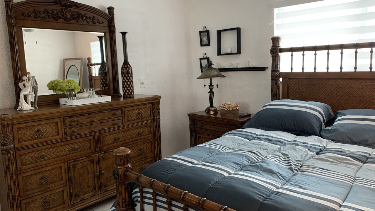 Photo of Bedroom in Hialeah