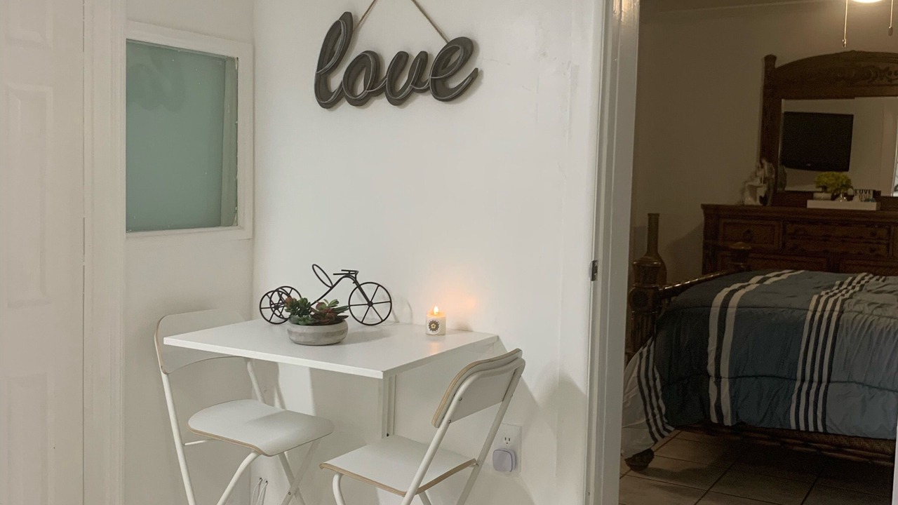 Photo of Bedroom in Hialeah