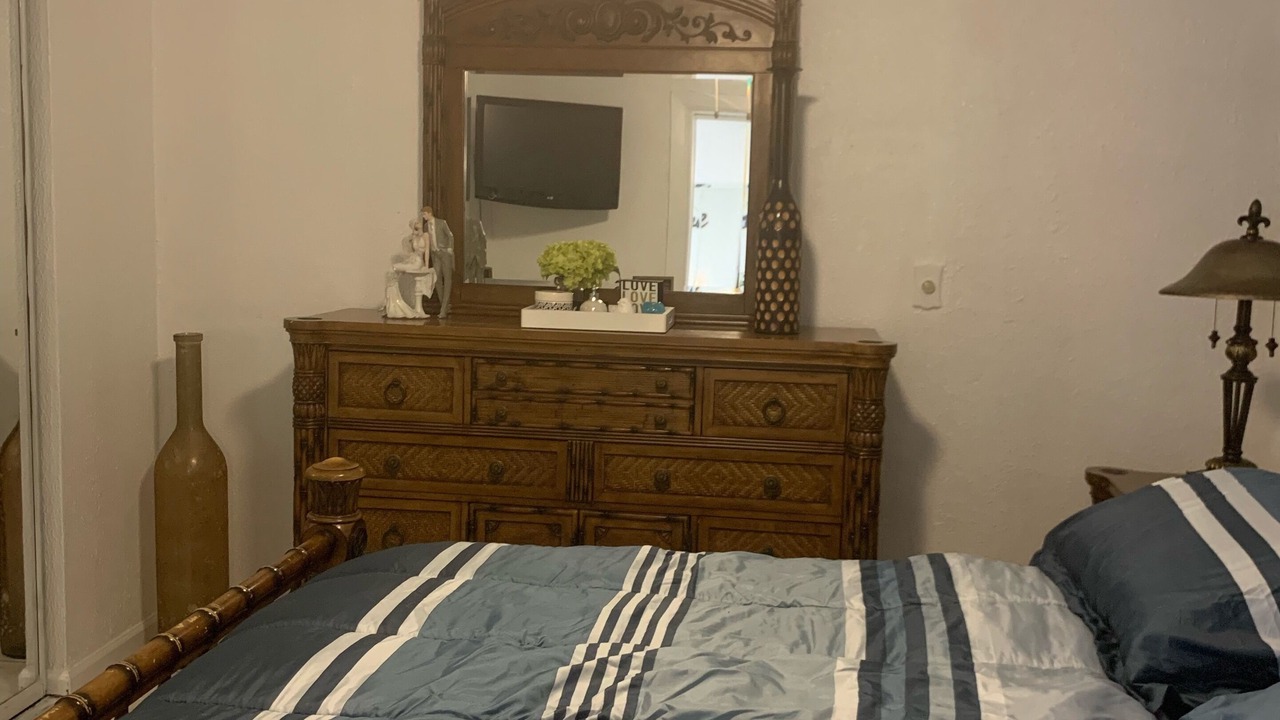 Photo of Bedroom in Hialeah