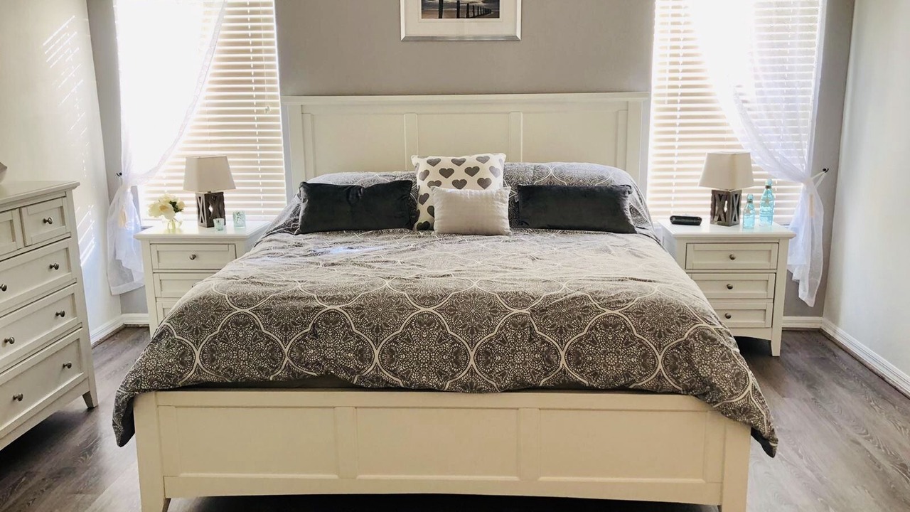 Photo of Bedroom in Beachwalk Isles