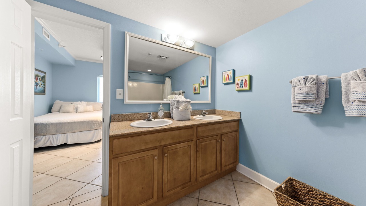 Photo of Bedroom in Gulf Shores