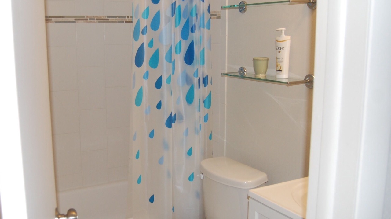 Photo of Bathroom in Surfside Estates