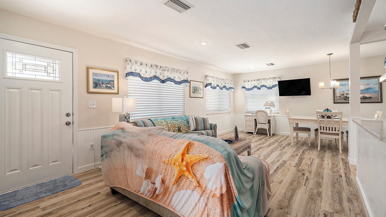Photo of Livingroom in Sunset Beach