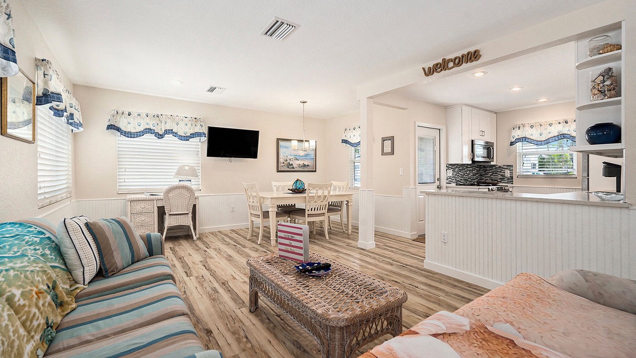 Photo of Livingroom in Sunset Beach