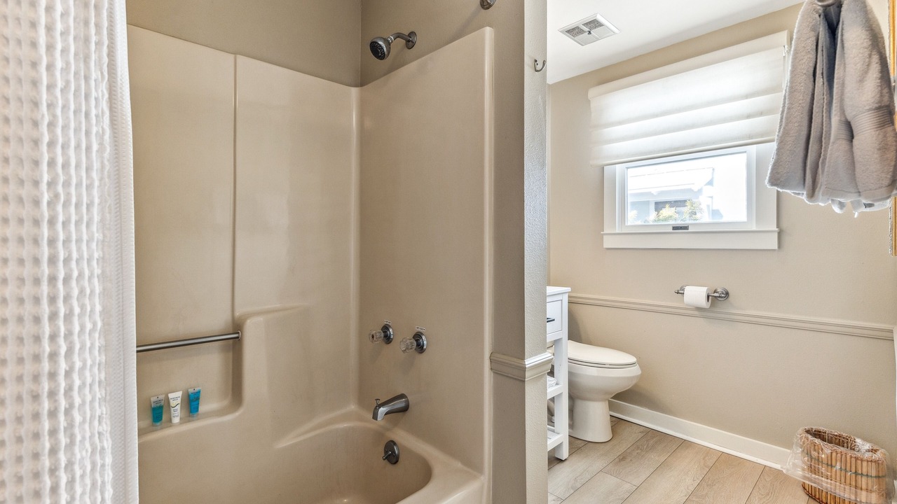 Photo of Bathroom in Seaside