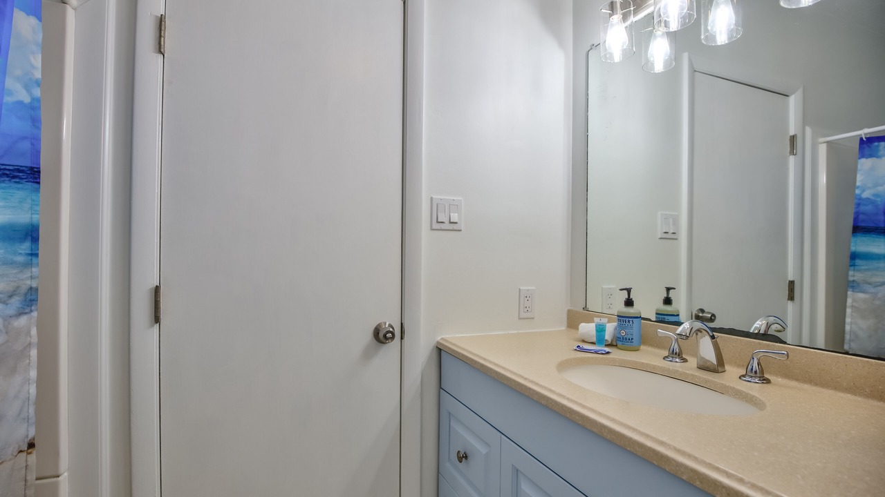 Photo of Bathroom in Key Colony Beach