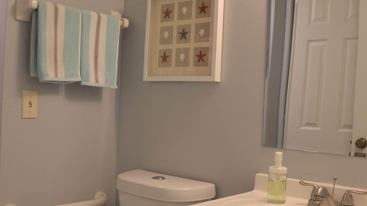 Photo of Bathroom in Ocean Woods