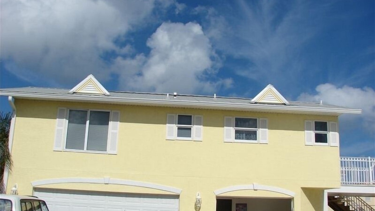 Photo of Bedroom in Floridana Beach