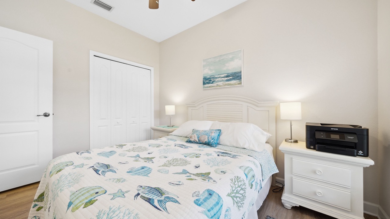 Photo of Bedroom in White City