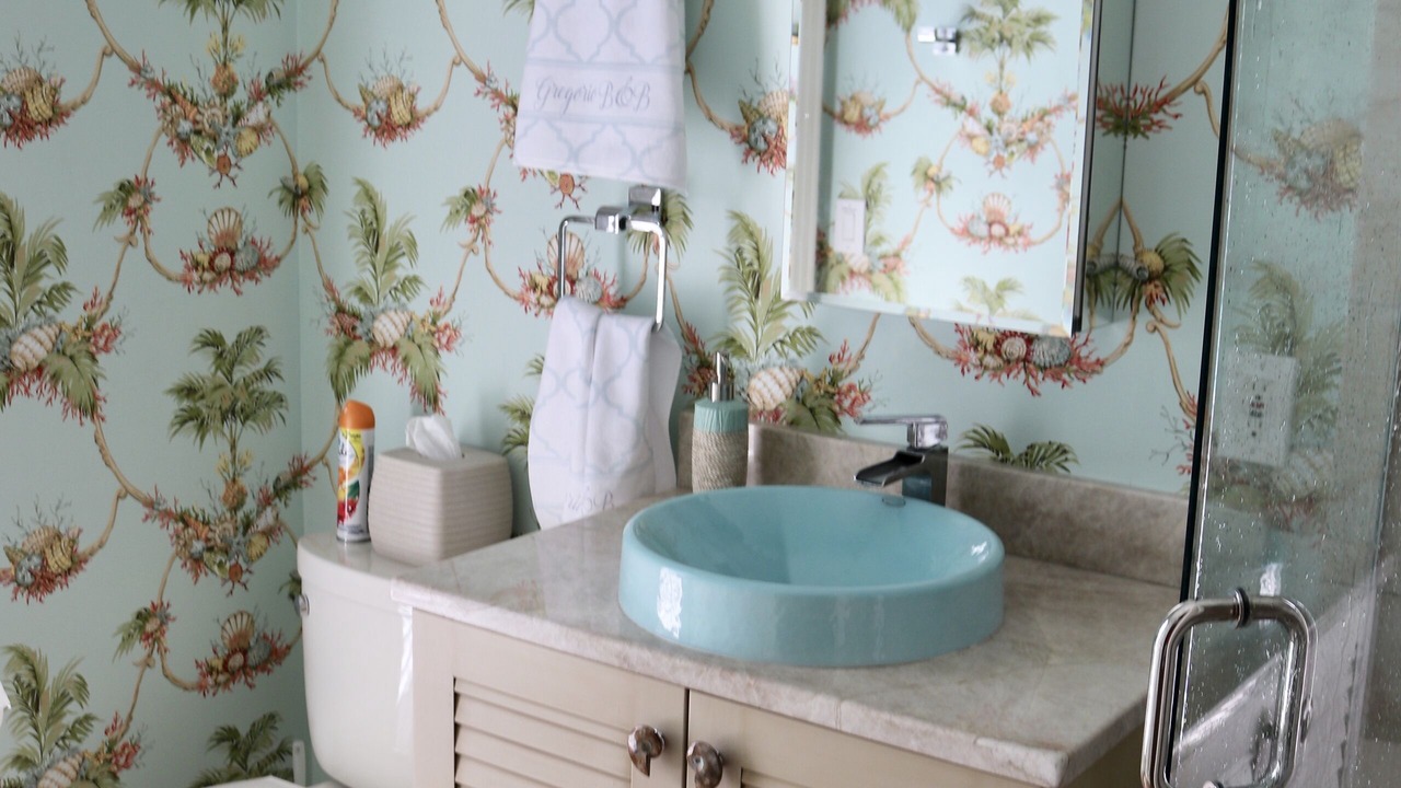 Photo of Bathroom in Pelican Bay