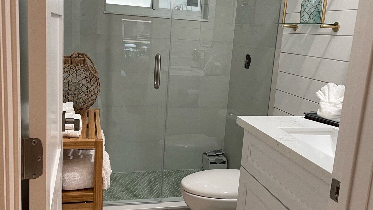 Photo of Bathroom in Indian Waterways