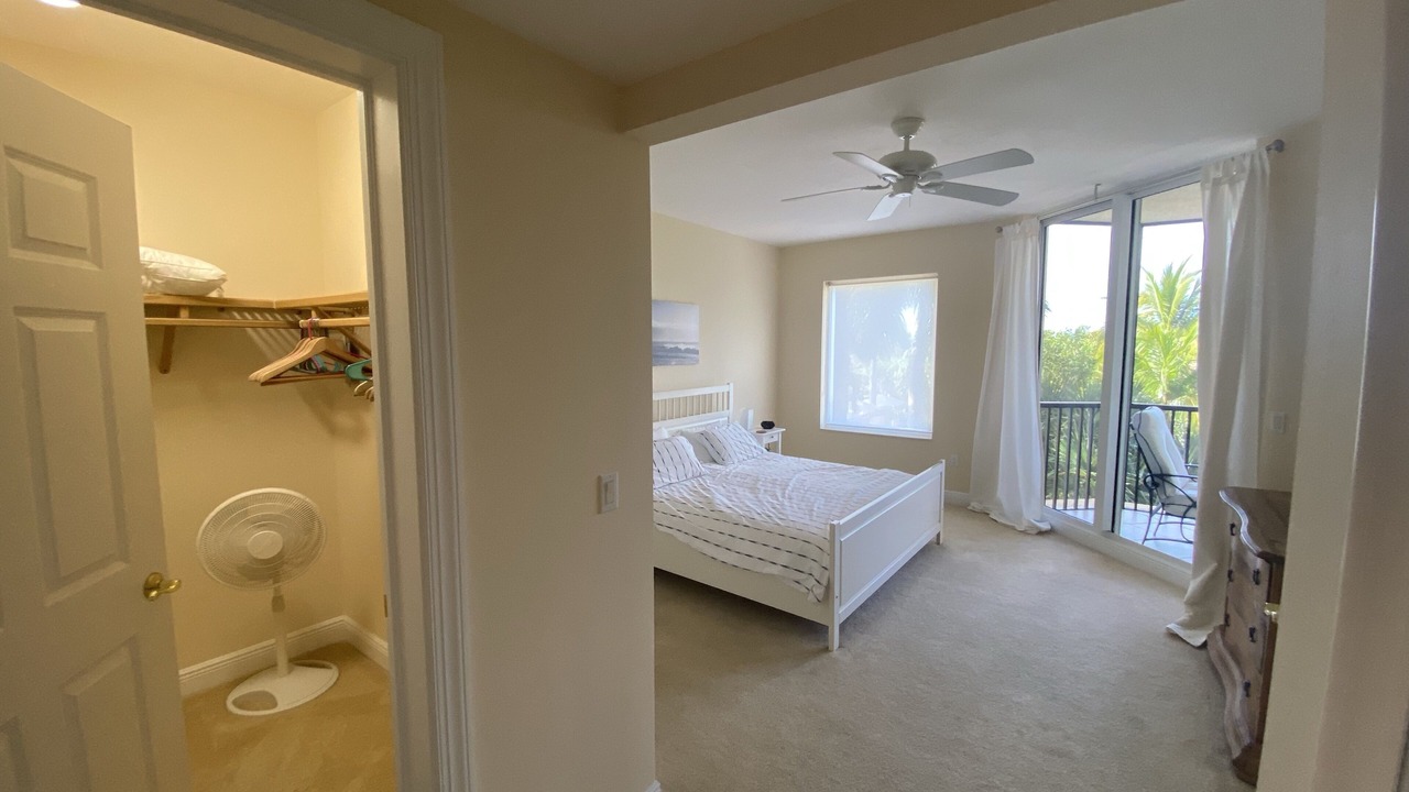 Photo of Bedroom in Hammock Bay