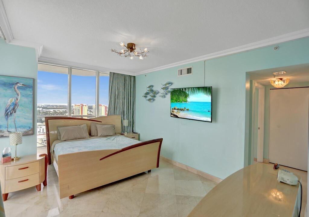 Photo of Others in Sunny Isles Beach