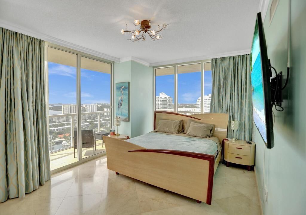 Photo of Others in Sunny Isles Beach