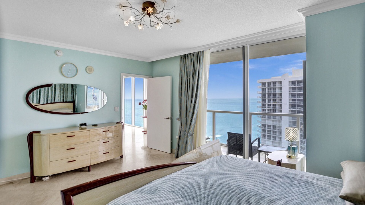 Photo of Others in Sunny Isles Beach
