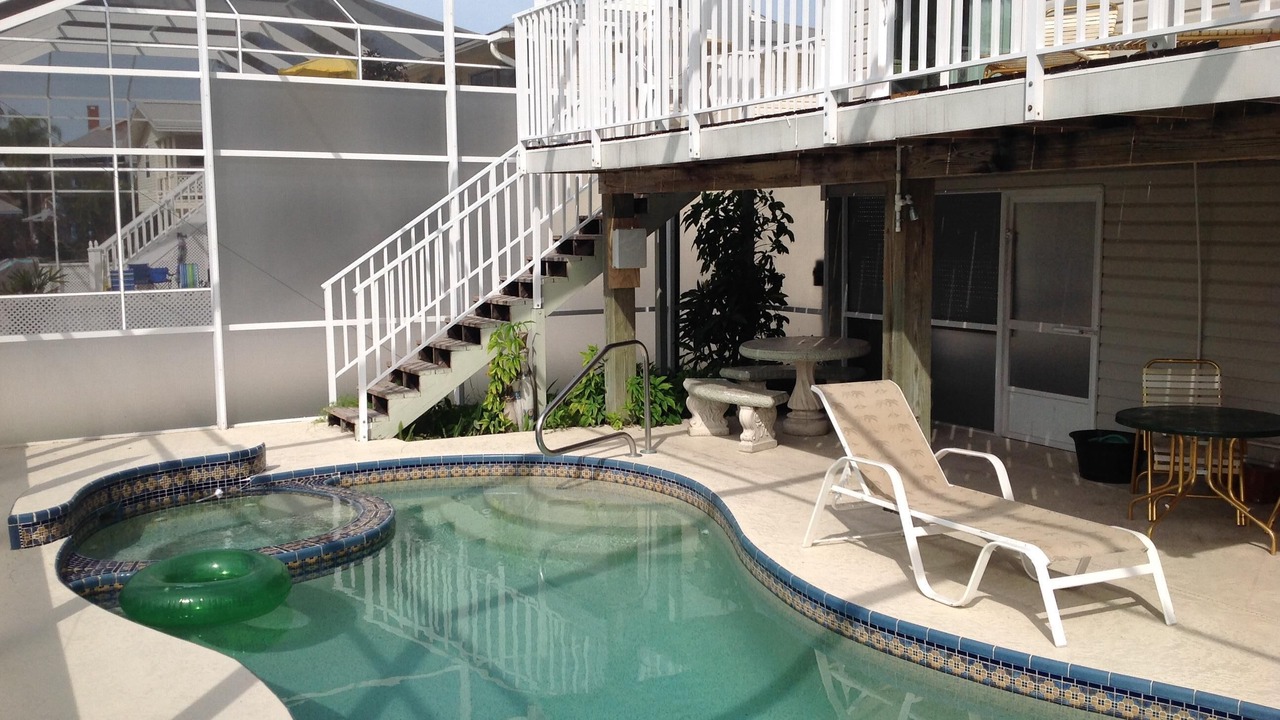 Photo of Outdoor in Mid Island