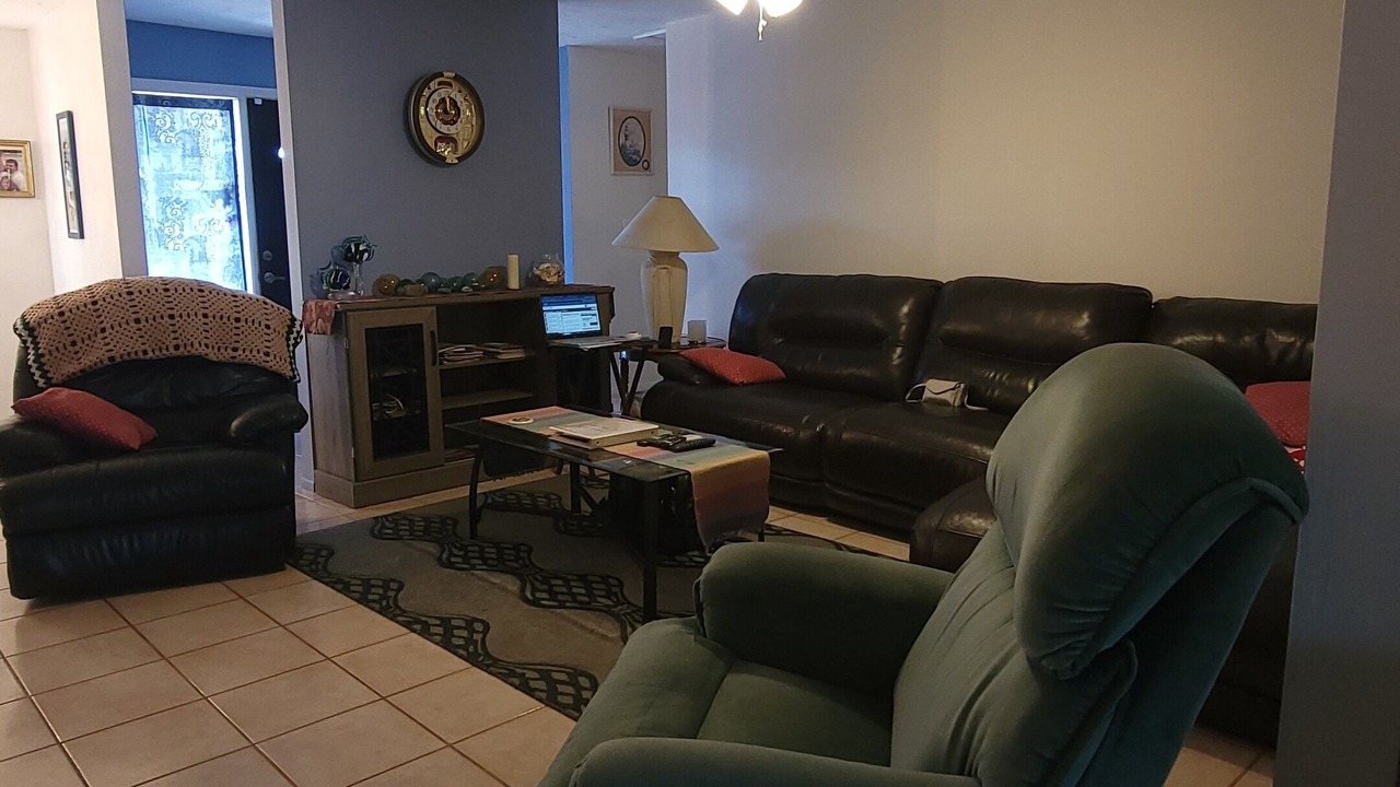 Photo of Livingroom in Lochmoor Waterway Estates