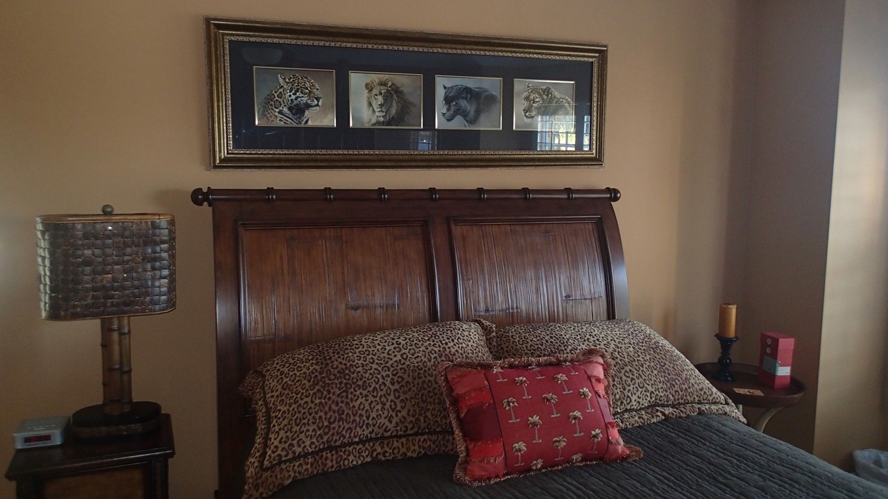 Photo of Bedroom in Mid Island