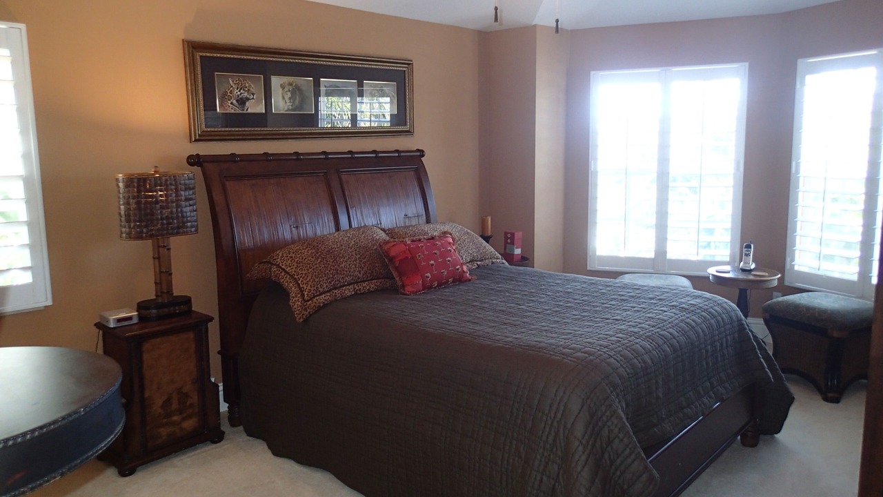 Photo of Bedroom in Mid Island