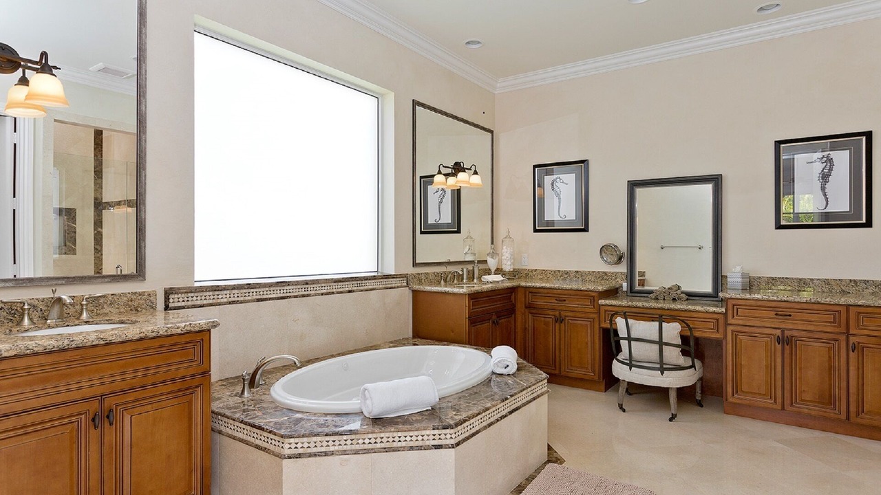 Photo of Bathroom in Cypress Point