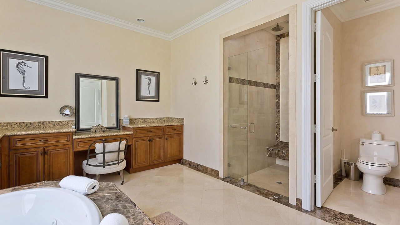 Photo of Bathroom in Cypress Point