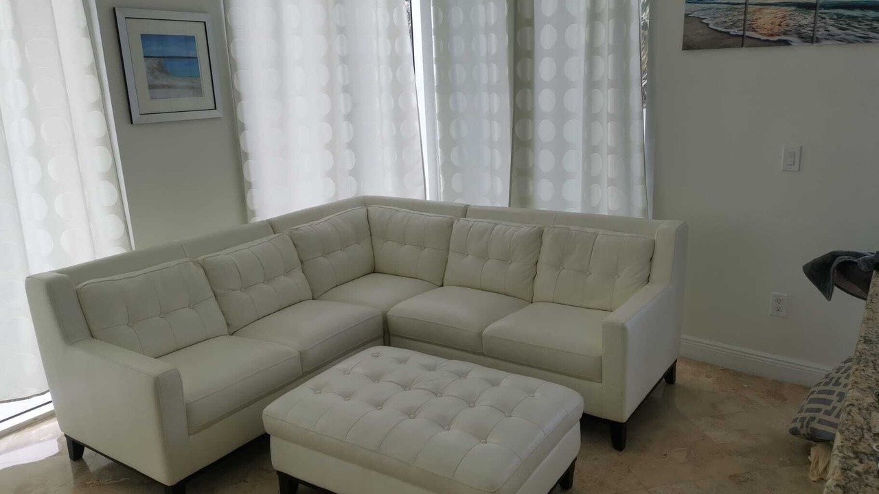 Photo of Livingroom in North Beach