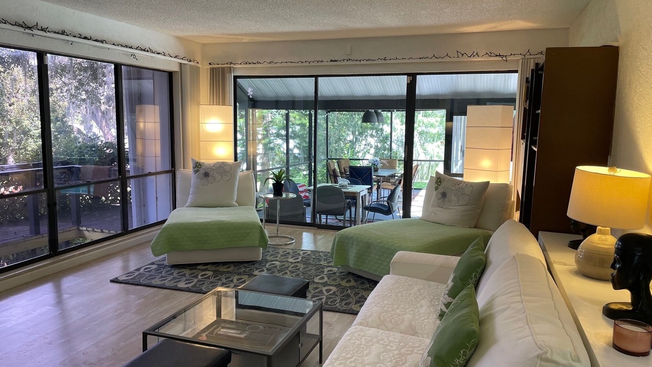 Photo of Bedroom in Cypress Gardens