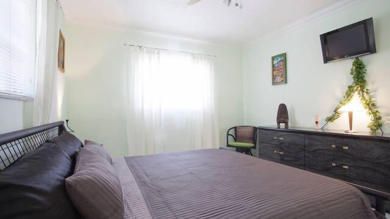 Photo of Bedroom in Key Biscayne