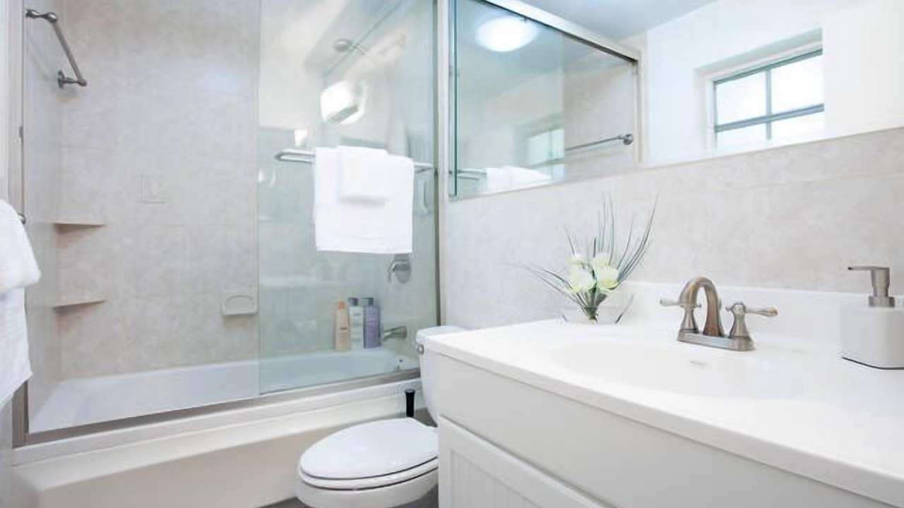 Photo of Bathroom in Key Biscayne