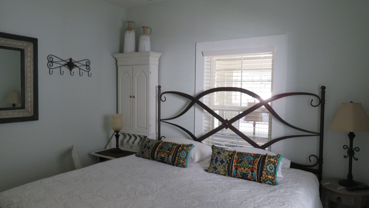 Photo of Bedroom in Historic Old Northeast