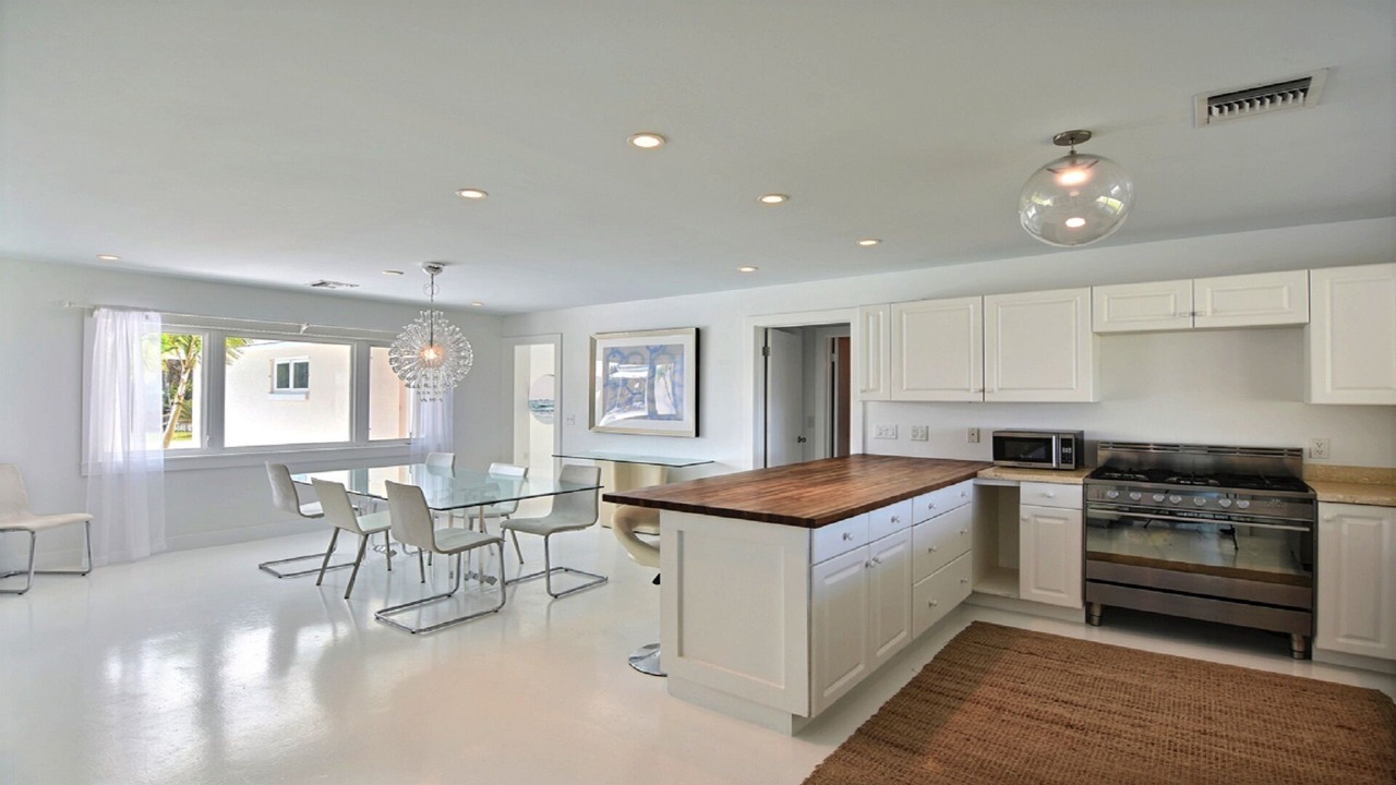 Photo of Kitchen in Indian River Shores