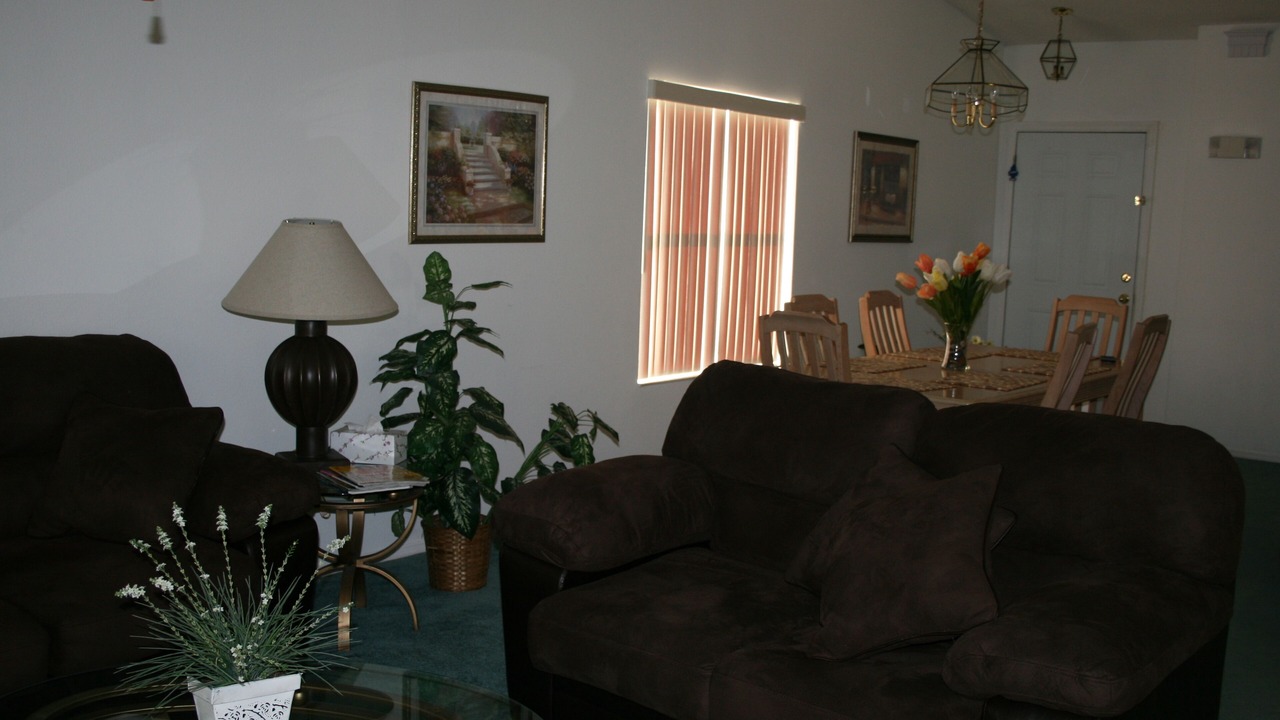 Photo of Livingroom in Lindfields