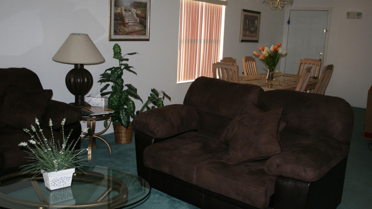 Photo of Livingroom in Lindfields