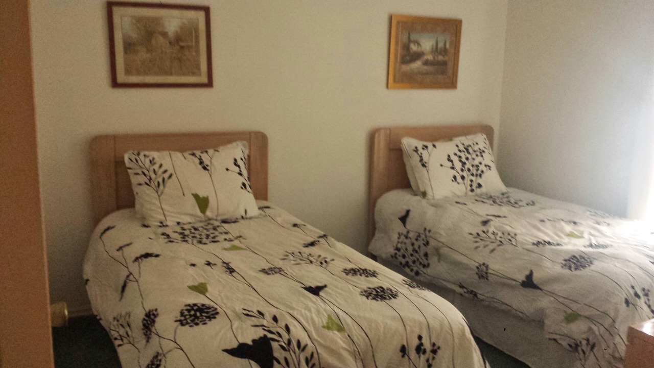 Photo of Bedroom in Lindfields