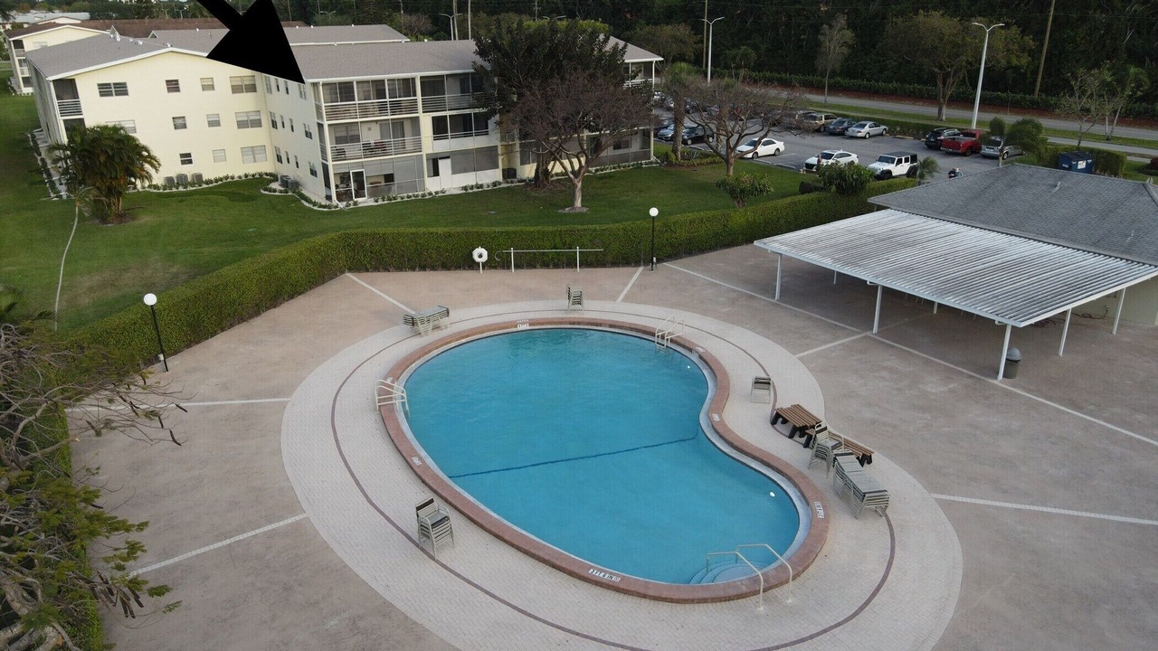 Photo of Outdoor in Hamptons at Boca Raton