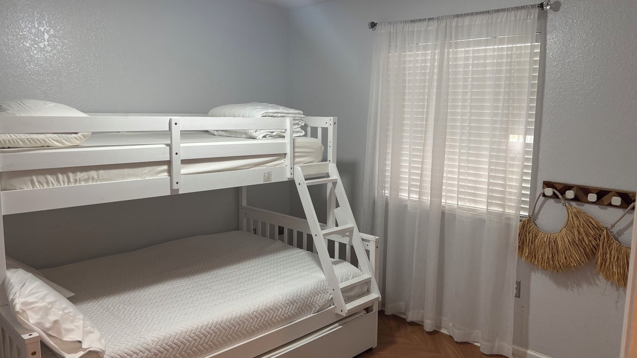 Photo of Bedroom in Homestead