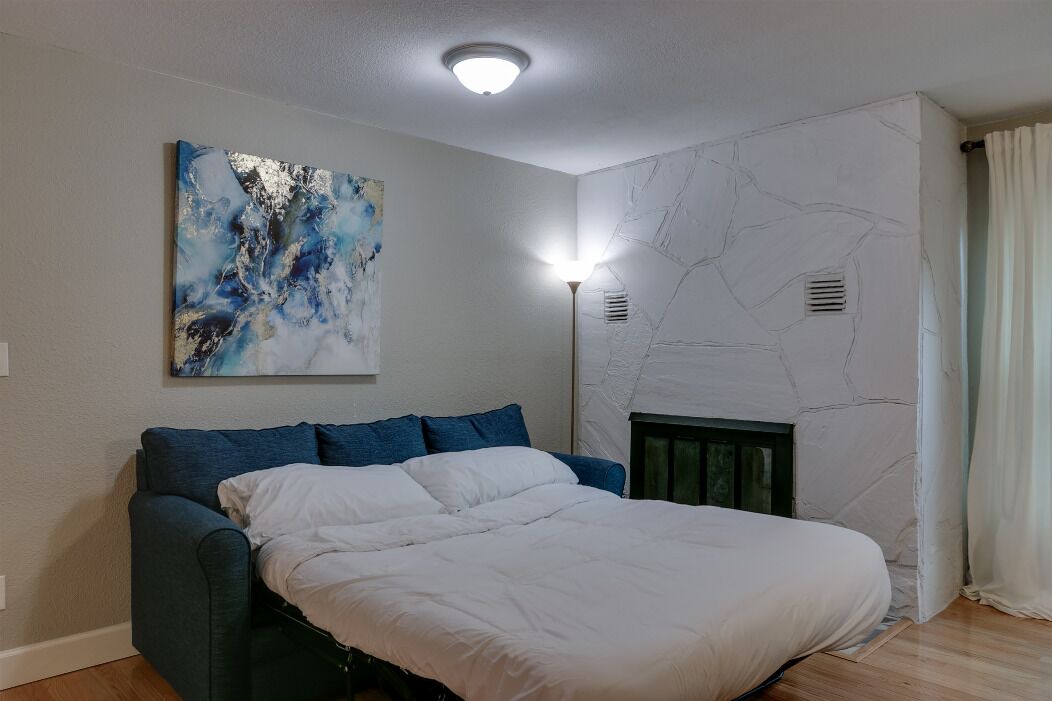 Photo of Bedroom in Historic Downtown Melbourne